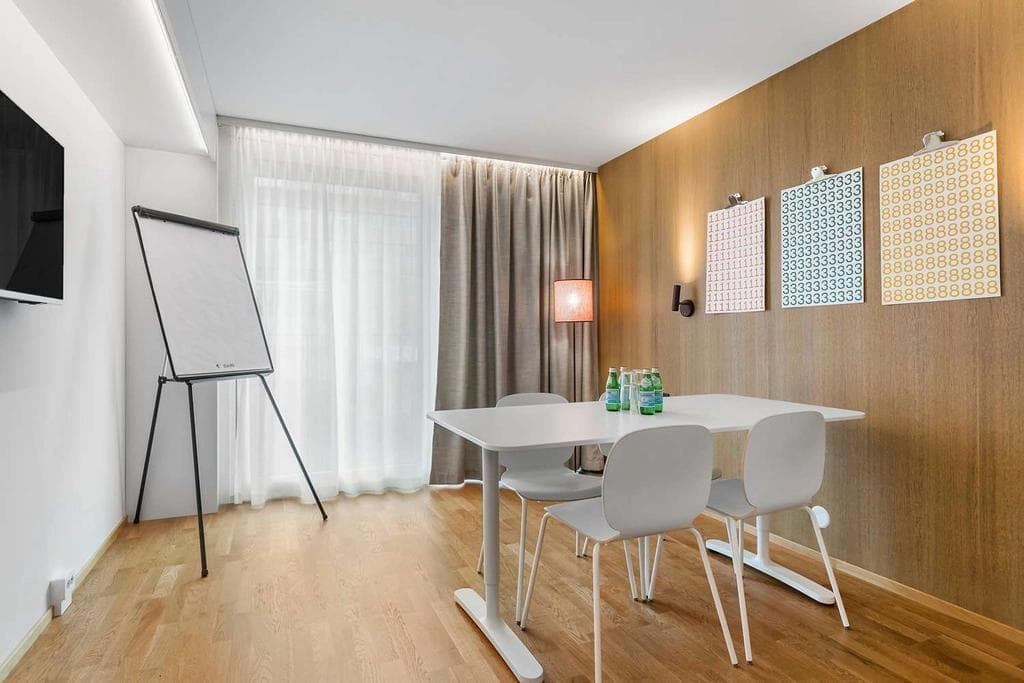 Group room (2 rooms)